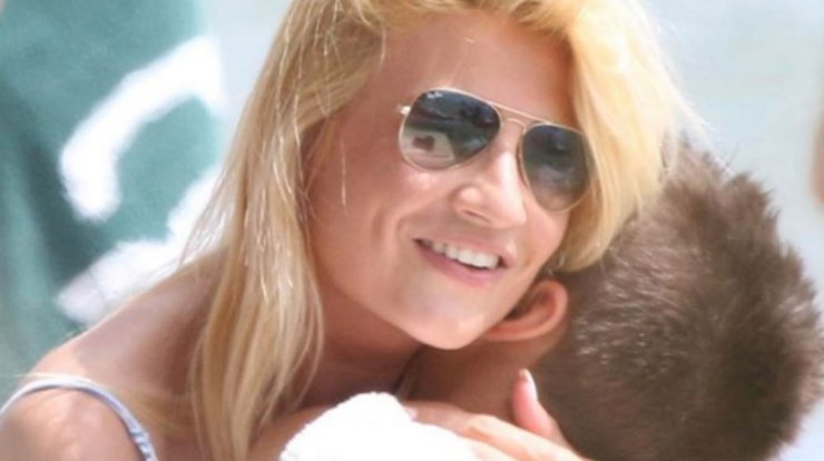 Φαίη Σκορδά: Με τον μεγάλο της γιο στην εκπομπή της