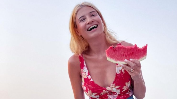 Φαίη Σκορδά: Ποζάρει με τους γιους της, Γιάννη και Δημήτρη, στις διακοπές τους! [εικόνα]