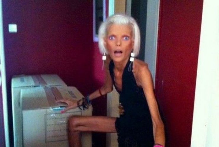 Η μετακόμιση και το νέο φλέρτ της Νανάς Καραγιάννη με τον κούκλο ιδιοκτήτη! 