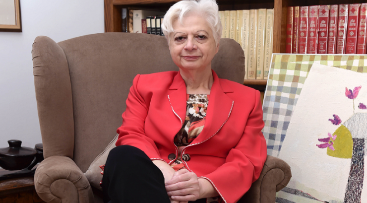 Ελένη Θεοχάρους: Η εγγονή της γιορτάζει τα 5α της γενέθλια! Η υπέροχη αγκαλιά που της έκανε