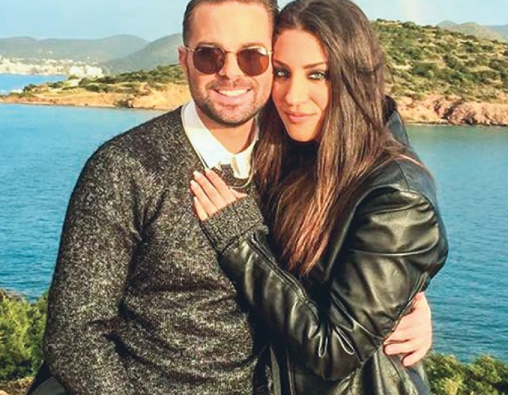 Το σέξι κορίτσι του Ηλία Βρεττού με μαγιό! [εικόνες]