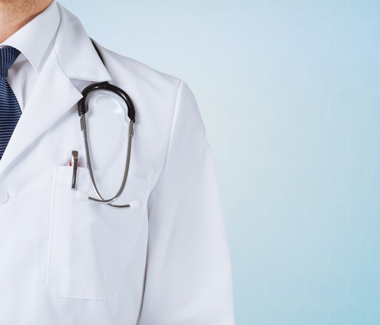 Υπό κράτηση και ο 3ος γιατρός για τις μίζες