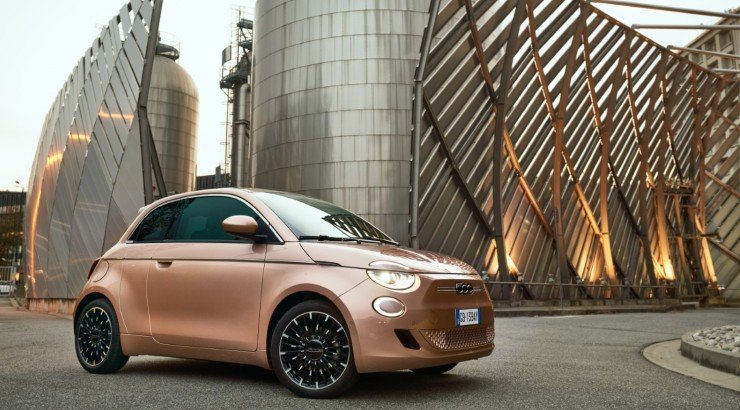 Στις βιτρίνες της CiC Automasters το αμιγώς ηλεκτρικό Fiat 500e