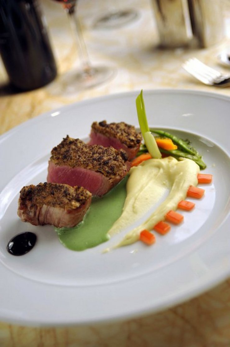 Φιλέτο μοσχάρι με κρούστα από πιπέρια