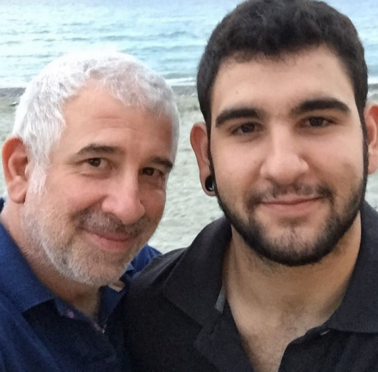 Πέτρος Φιλιππίδης: Δεν θα πιστεύετε τι δουλειά κάνει ο γιος του!