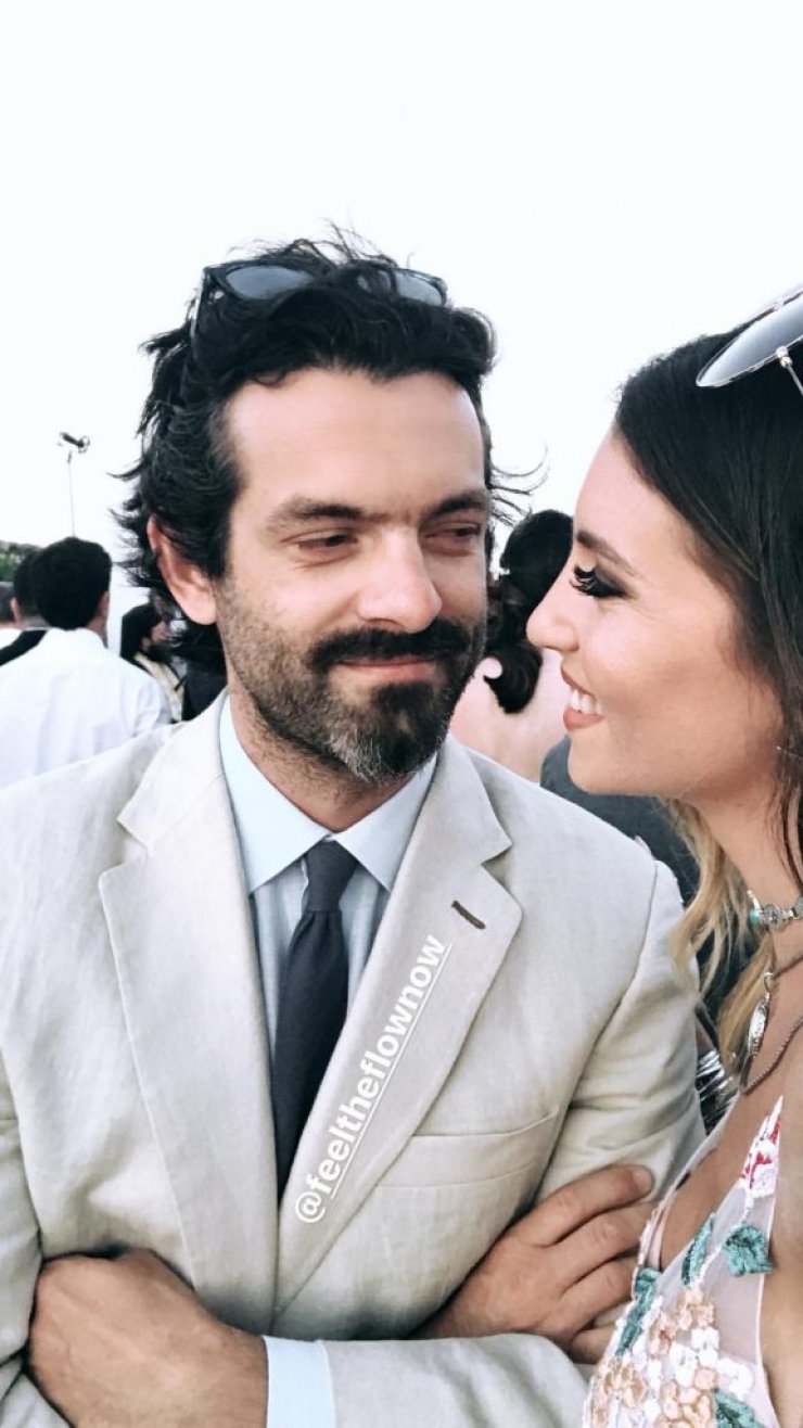 Αθηνά Οικονομάκου – Φίλιππος Μιχόπουλος: Όλες οι λεπτομέρειες από τη διακόσμηση του κρυφού  τους γάμου! [εικόνες]