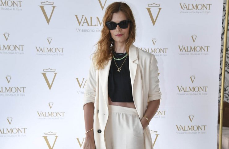 Η Ιωάννα Μωυσέως σε μια chic και συνάμα stylish εμφάνιση