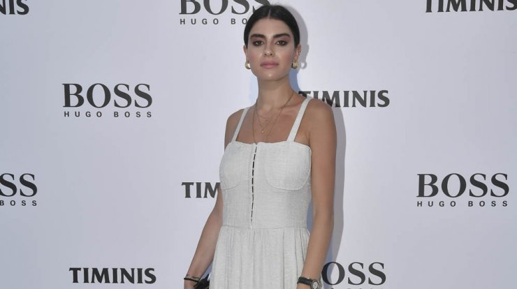 Ζωή Σοφοκλέους: Εντυπωσίασε με το outfit της και το στυλ της