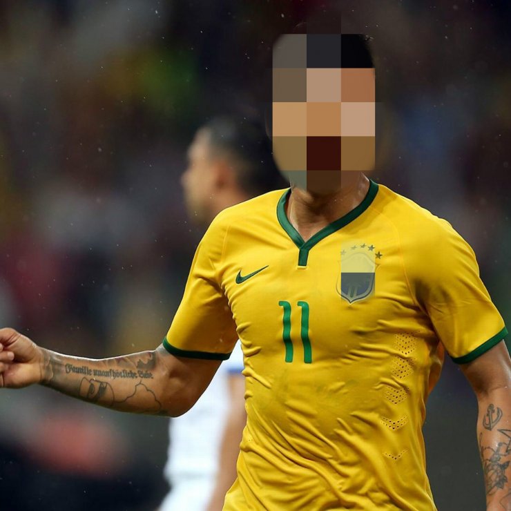 Διεθνούς φήμης ποδοσφαιριστής “χτύπησε” τατουάζ… στα ελληνικά!