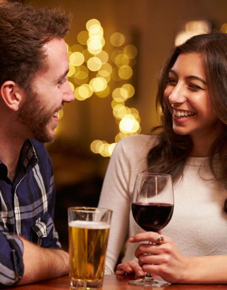 10 πράγματα που οι άντρες δεν θέλουν να κάνουμε στο πρώτο ραντεβού