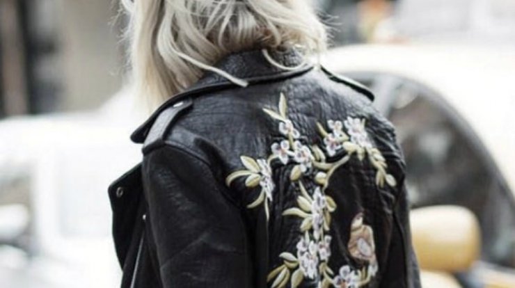 Αυτό το καλοκαιρινό print θα παραμείνει στη γκαρνταρόμπα μας και τον χειμώνα