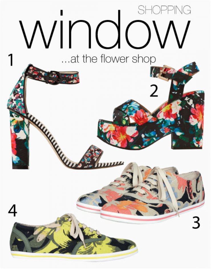 Αt the flower shop!