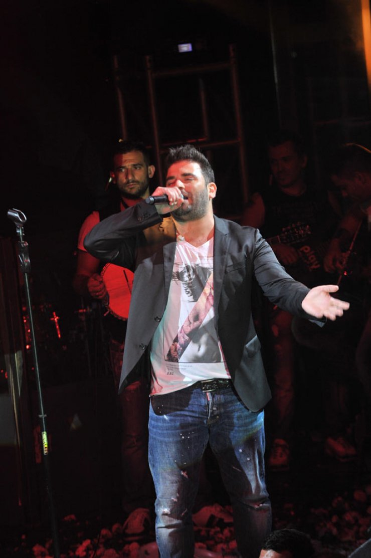 Ξεσήκωσε ο Παντελίδης! [φωτό]