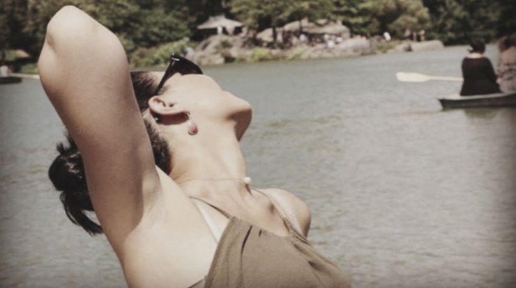 Κύπρια ηθοποιός εξομολογείται πως είναι ερωτευμένη και δεν το γνωρίζαμε! 