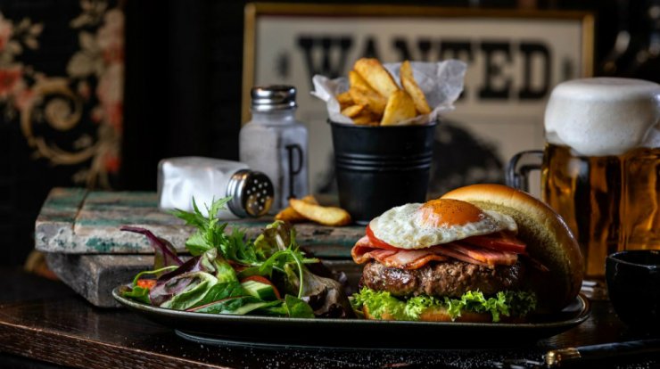 Καλό φαγητό και άφθονη μπίρα στα 7 καλύτερα beer places της Κύπρου