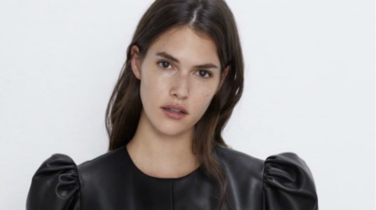 Αυτό το μικρό μαύρο φόρεμα είναι οικονομικό και ιδανικό για το φθινόπωρο  