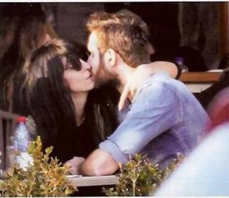 Ελένη Φουρέιρα: Τα καυτά φιλιά με το σύντροφό της