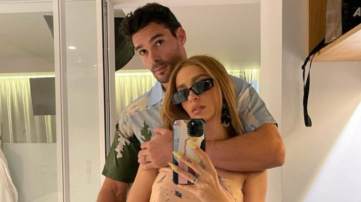 Φουρέιρα – Μποτία: Ρομαντική "απόδραση" σε αμπελώνα στη Σαντορίνη! [εικόνες]