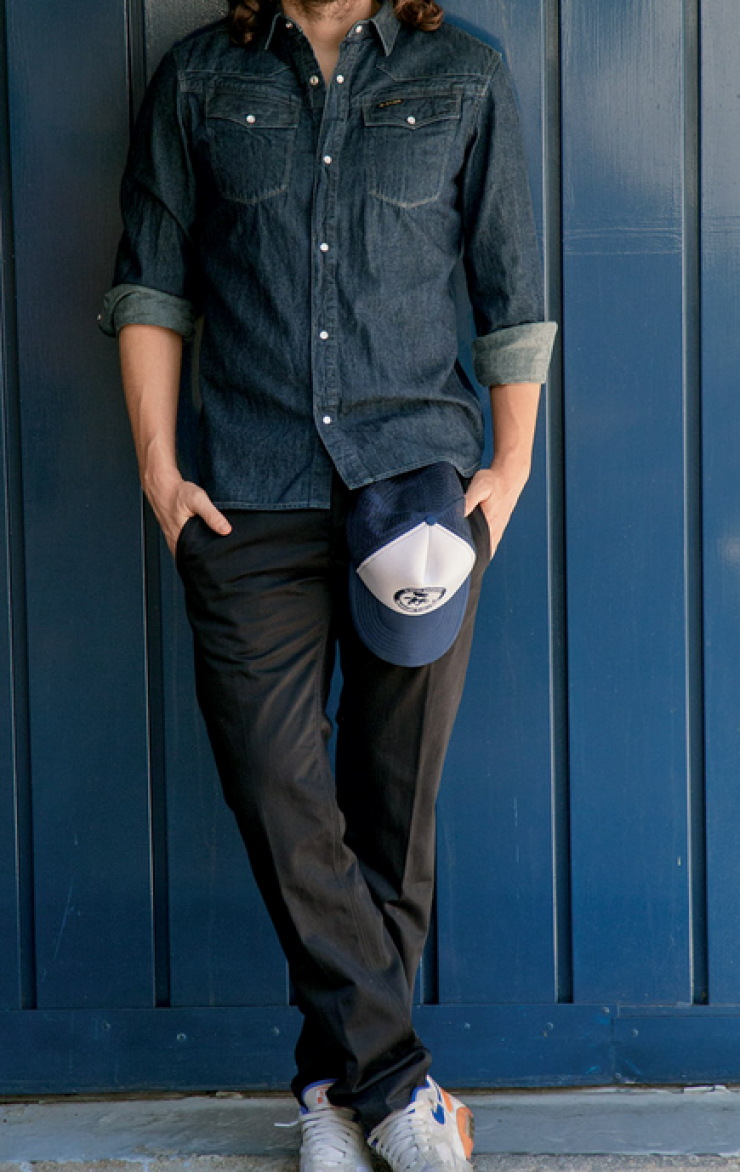 Παρουσιαστής μόλις χώρισε και εντοπίστηκε να γλεντάει με άλλη!