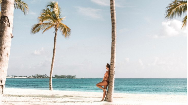 Οι πρώτες σου στιγμές στον ήλιο προστατευμένες με Frezyderm Sun Screen Color Velvet