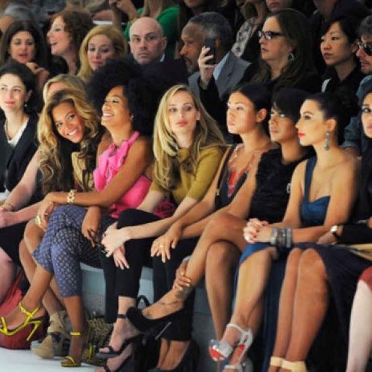  Πόσο στοιχίζει ένα εισιτήριο για το front row της εβδομάδας μόδας του Μιλάνου;  