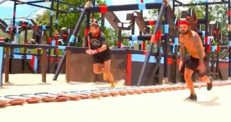 O Tριαντάφυλλος το τερμάτισε: Προκάλεσε τον Κώστα σε 100αρι run και το πανελλήνιο "έκλαψε" στο γέλιο