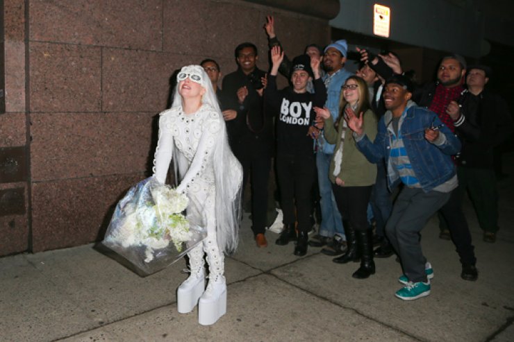 Παντρεύτηκε η Lady Gaga [φωτογραφίες]