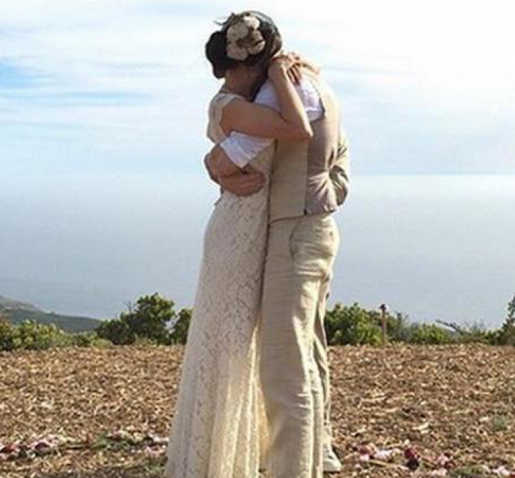 Οι πρώτες φωτογραφίες από τον γάμο διάσημου ζευγαριού!