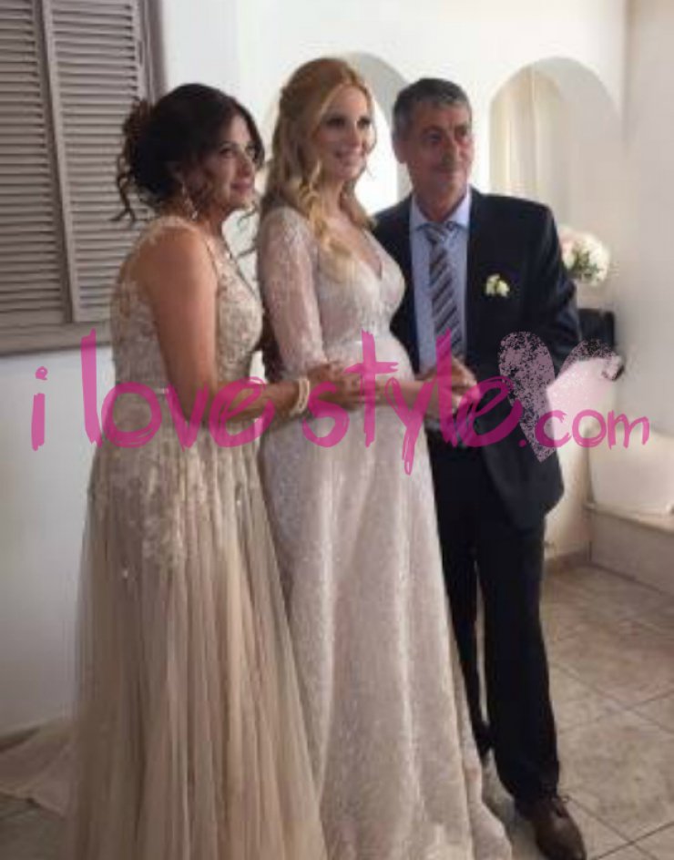 Δείτε την υπέροχη ανθοδέσμη της Χριστιάνας Αριστοτέλους!