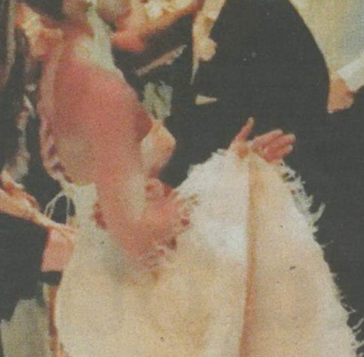 Οι πρώτες φωτογραφίες από το γάμο κοσμικού ζευγαριού της ελληνικής showbiz!