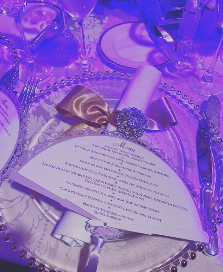 Ο γάμος – υπερπαραγωγή και η χλιδάτη δεξίωση επώνυμου ζευγαριού!