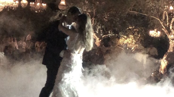 Ο λαμπερός γάμος που συγκέντρωσε την κοσμική ζωή του νησιού μας! [εικόνες & βίντεο]