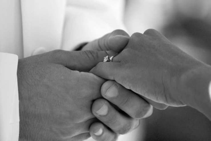 Γάμος: Αντιμετώπισε τη ζέστη