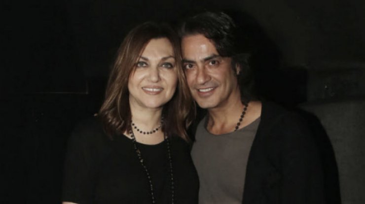 Καίτη Γαρμπή: Τα πρώτα λόγια μετά τη νύχτα τρόμου που βίωσε με τον σύζυγό της στο σπίτι τους δεμένοι από ληστές!