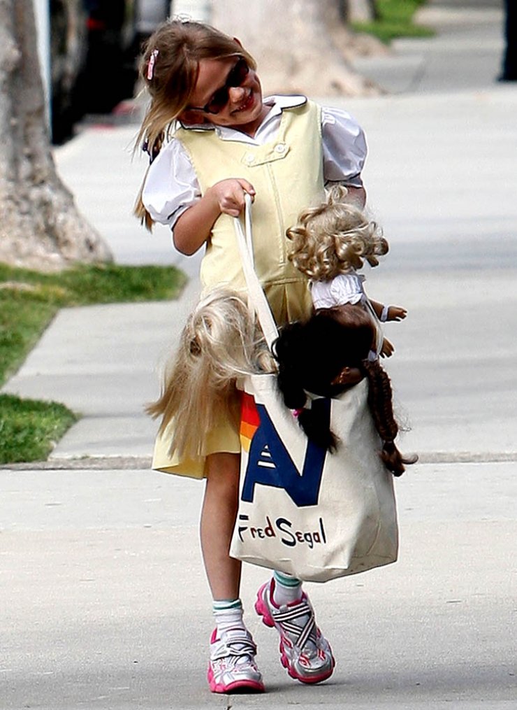 Ποιους super διάσημους έχει για γονείς αυτό το μωρό; 