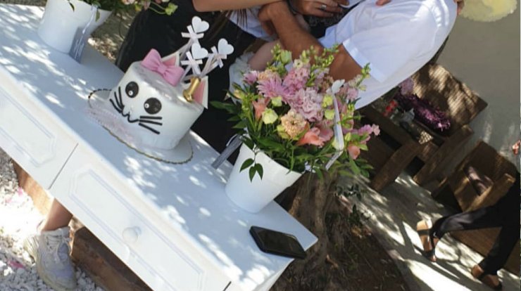 Ζευγάρι της κυπριακής showbiz γιόρτασε τα πρώτα γενέθλια της κορούλα του! [εικόνες]