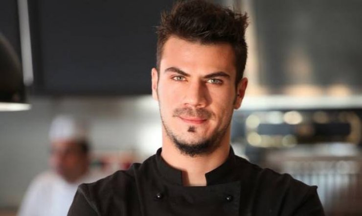 Γενέθλια σήμερα για τον Άκη Πετρετζίκη! 