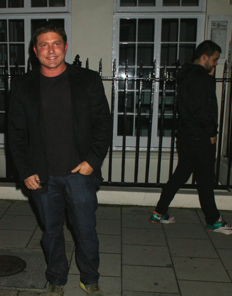 Είναι αυτός ο σύντροφος του George Michael; [εικόνες]