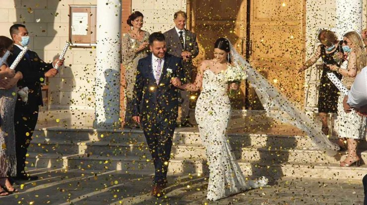 Γεωργία Κωνσταντίνου: Το φωτογραφικό άλμπουμ του γάμου της παρουσιάστριας του ΣΙΓΜΑ [εικόνες & βίντεο]