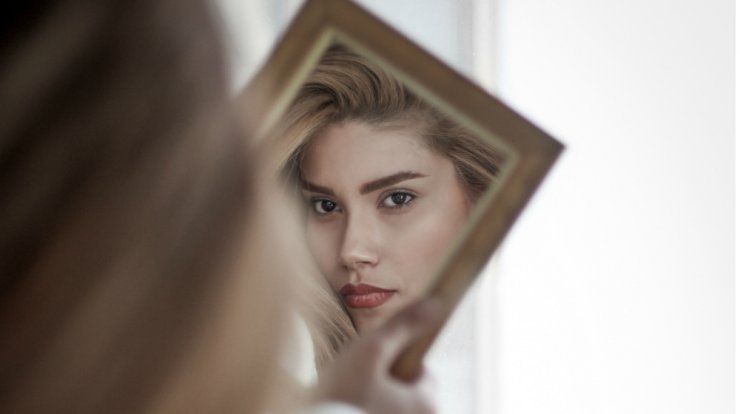 Τι αλλάζει στο πρόσωπο μας καθώς περνά ο χρόνος