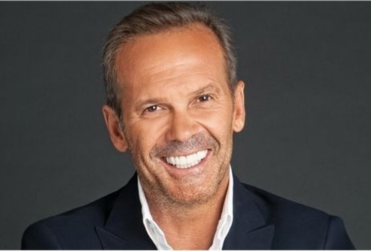 Πέτρος Κωστόπουλος: Στην Μύκονο με μελαχρινή που προκάλεσε σχόλια [εικόνα]