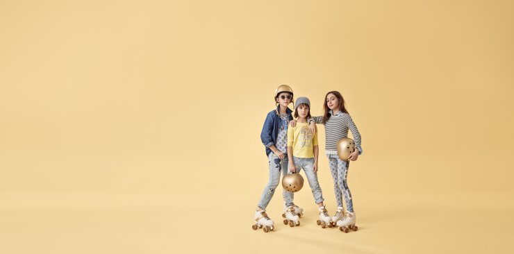 Το Gap λανσάρει την Disney Limited Capsule Collection με την πεντάμορφη και το τέρας για το GapKids