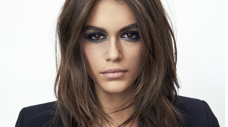 H Kaia Gerber είναι η νέα πρέσβειρα μακιγιάζ του οίκου ομορφιάς YSL Beauté