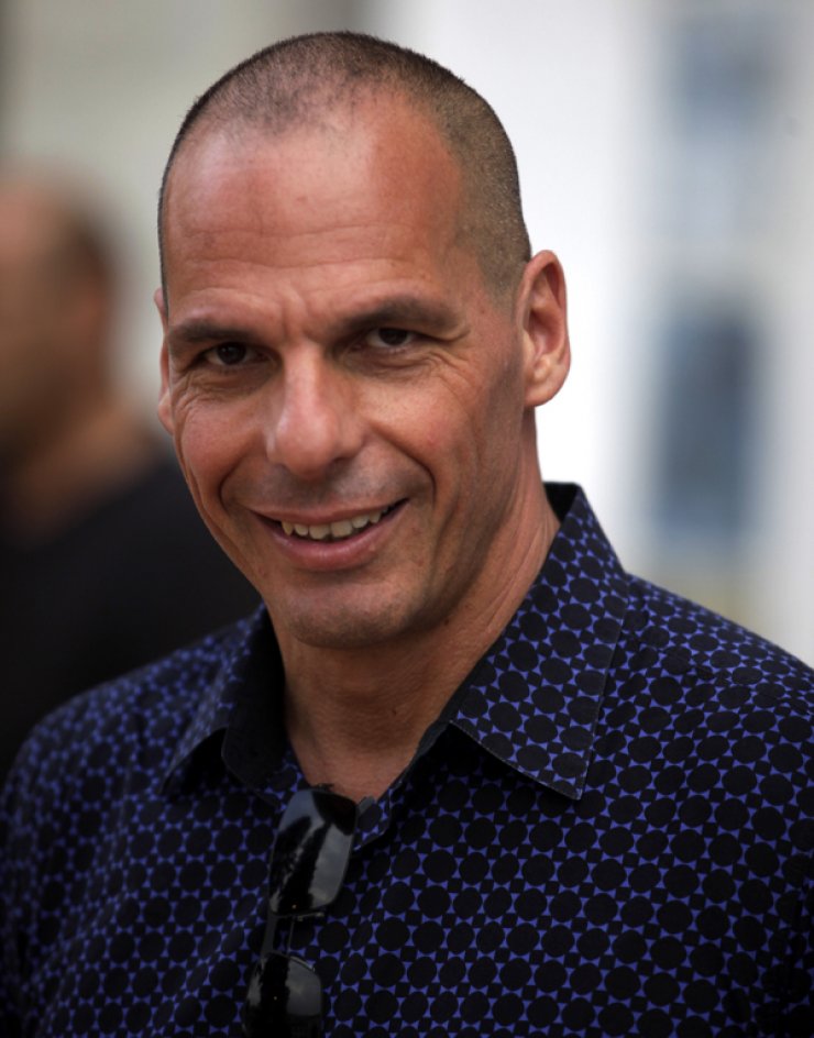 Mόνο εδώ: Από που πήρε ο Βαρουφάκης το σακάκι του;