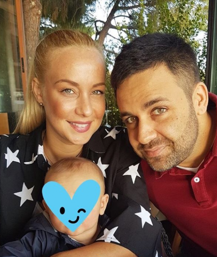 Είναι κούκλος! Δείτε για πρώτη φορά το πρόσωπο του γιου του Γιώργου Γιαννιά και της Ελευθερίας Παντελιδάκη!