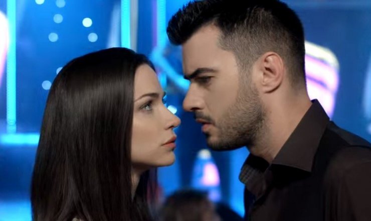 Μετά το Γιάννη Τσιμιτσέλη και την Κατερίνα Γερονικολού ακόμη ένα νέο ζευγάρι στην ελληνική showbiz