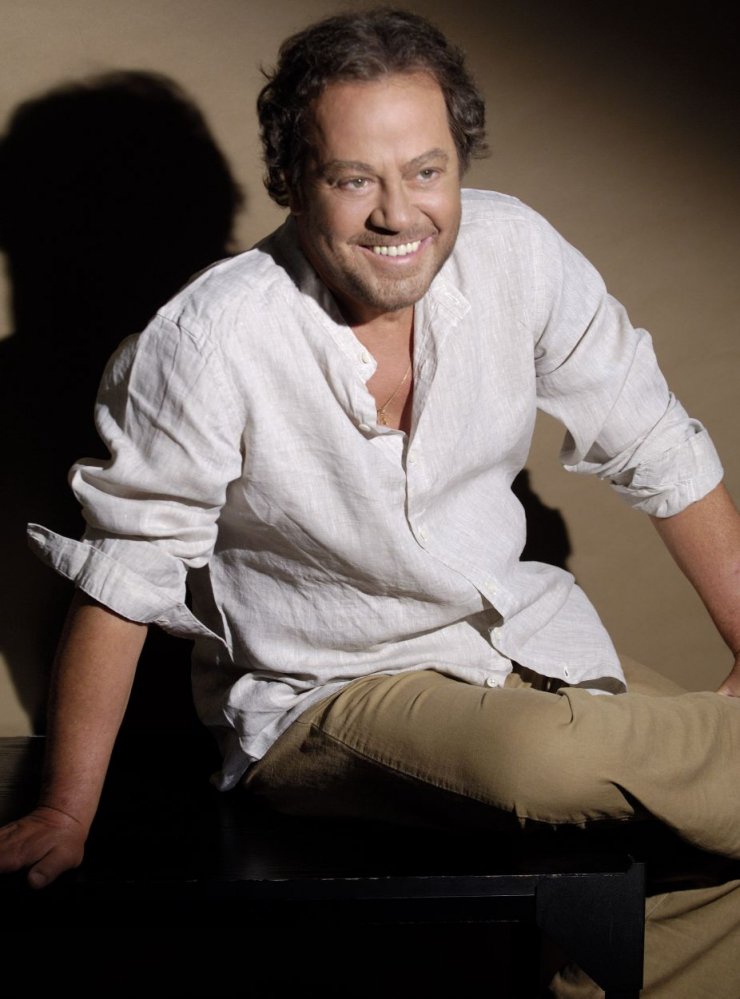 Ο γιος του Γιάννη Πάριου “κράζει” δημόσια το Βαλάντη! [βίντεο]