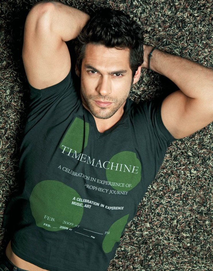 Νέες πικάντικες αποκαλύψεις Σπαλιάρα: "Είναι λίγες οι χώρες που δεν έχω βάλει τη σημαιούλα μου"