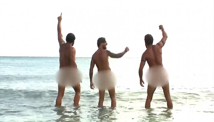 Survivor: Πλάνα φωτιά με την Καρολίνα, Κόρο, Ηλία και Ασημακόπουλο να κάνουν γυμνισμό [βίντεο]