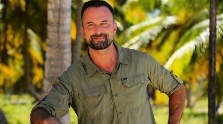 Ο Γιώργος Λιανός για την αποψινή αποχώρηση: "Αυτός που έφυγε έσπασε τα σκαμπό" [βίντεο]